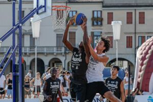 La Reyer City League sbarca in centro storico!