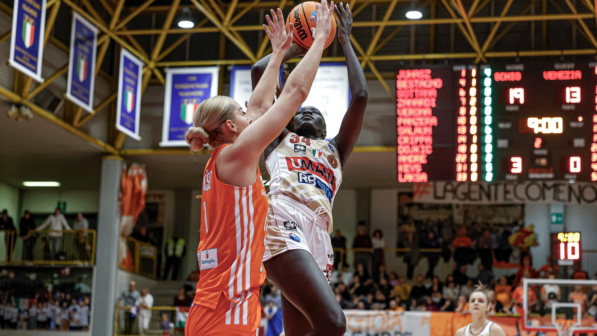 Famila Wuber Schio - Umana Reyer: 55-56