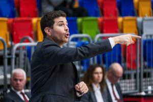 Praga - Reyer: il post partita di coach Dall'Ora e Stankovic